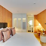 Portie Deluxe Suites By Da\'Home