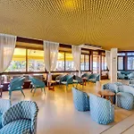 Auramar Beach Resort