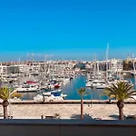 Lagos Main Avenue Studio With Marina View Balcony