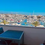 Lagos Main Avenue Studio With Marina View Balcony