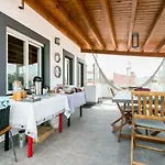 3 Marias Garden House B&B