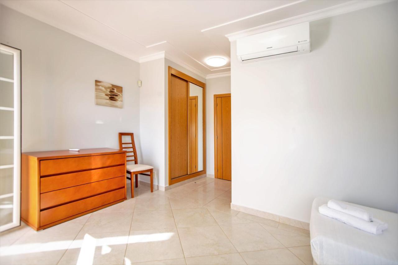By Atlantic Places Villa *