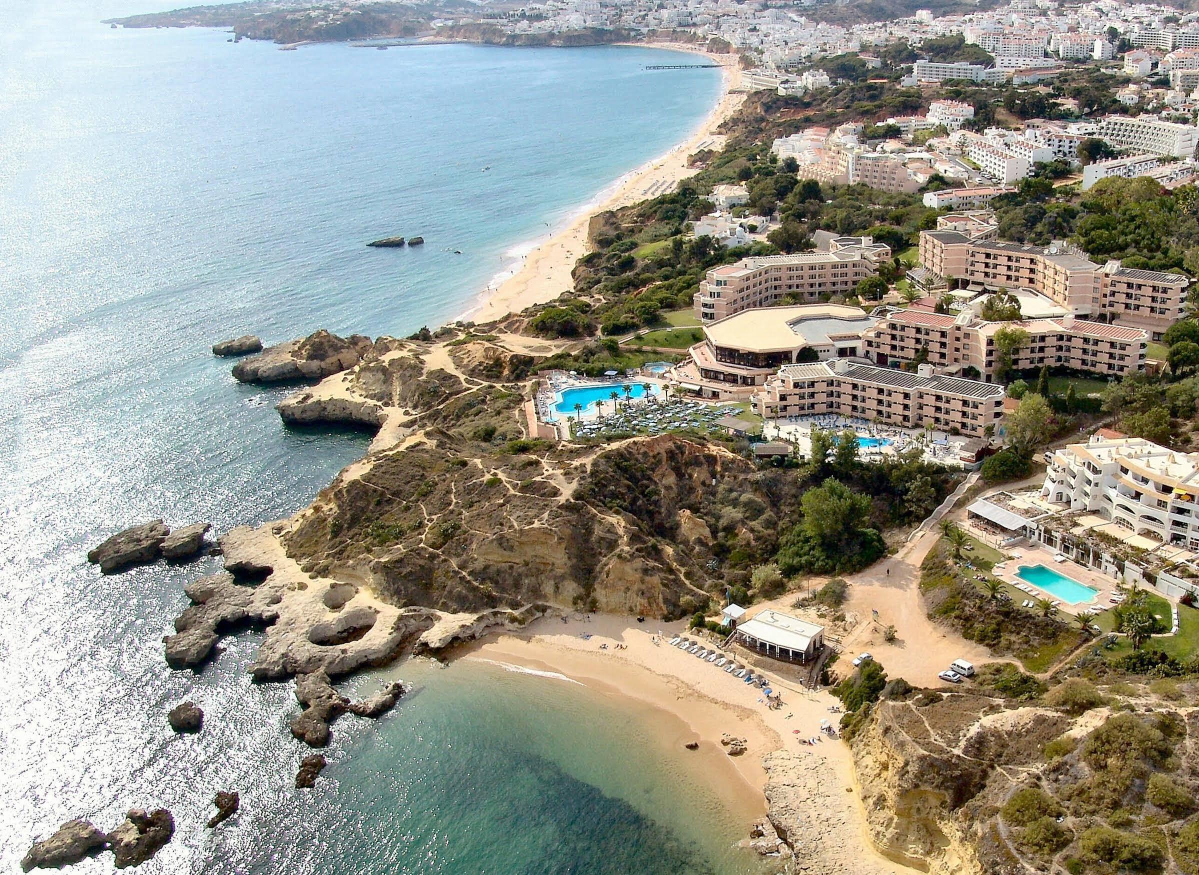 Auramar Hotel