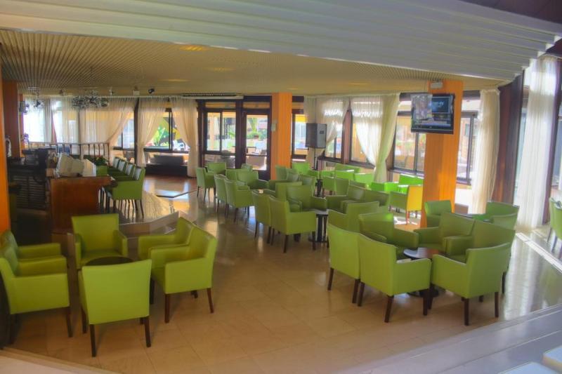 Auramar Hotel