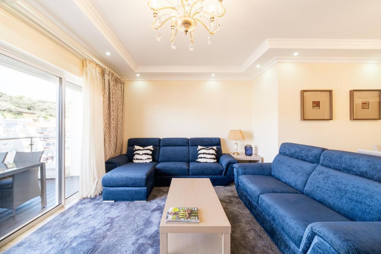 Historical Center Penthouse Apartment *