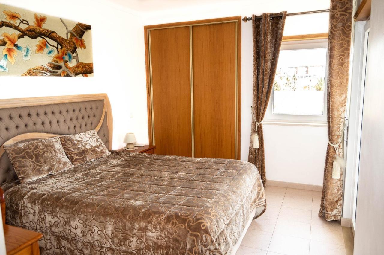 Clube Meia 3* Lagos