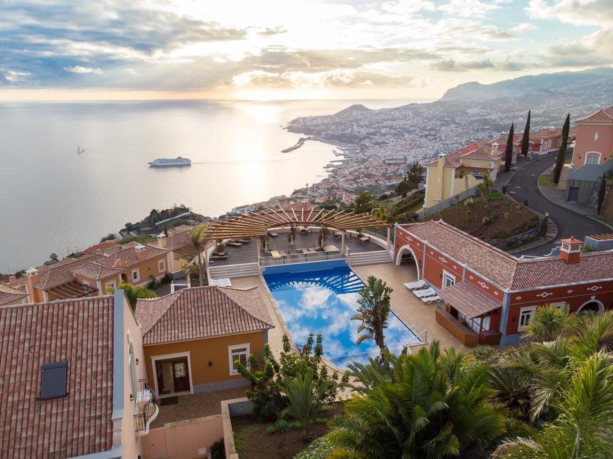 Holiday park Palheiro Village 5*