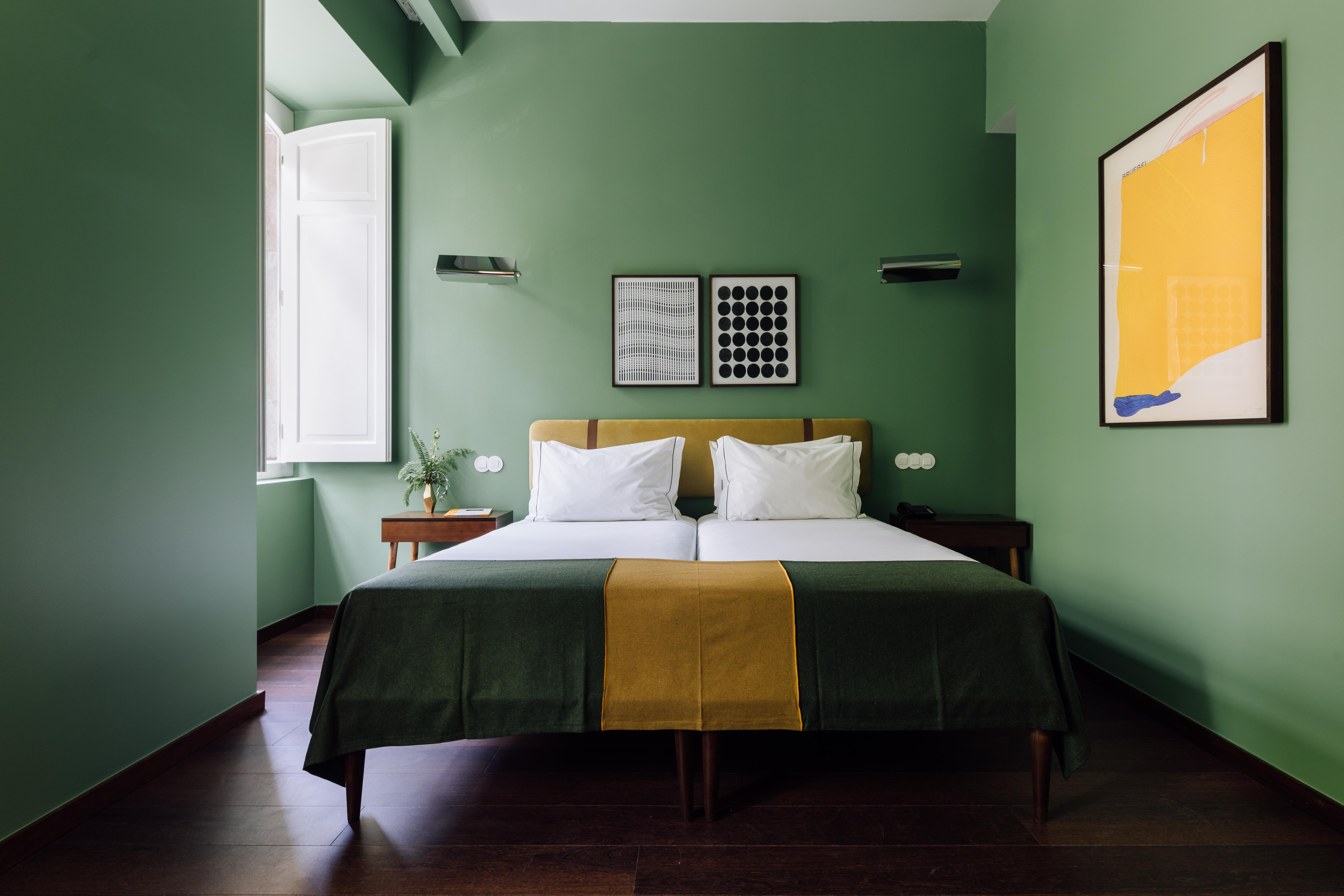 Hotel The Vintage & 5*