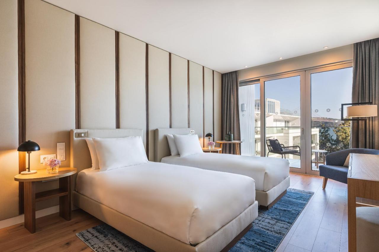 Hyatt Regency Hotel