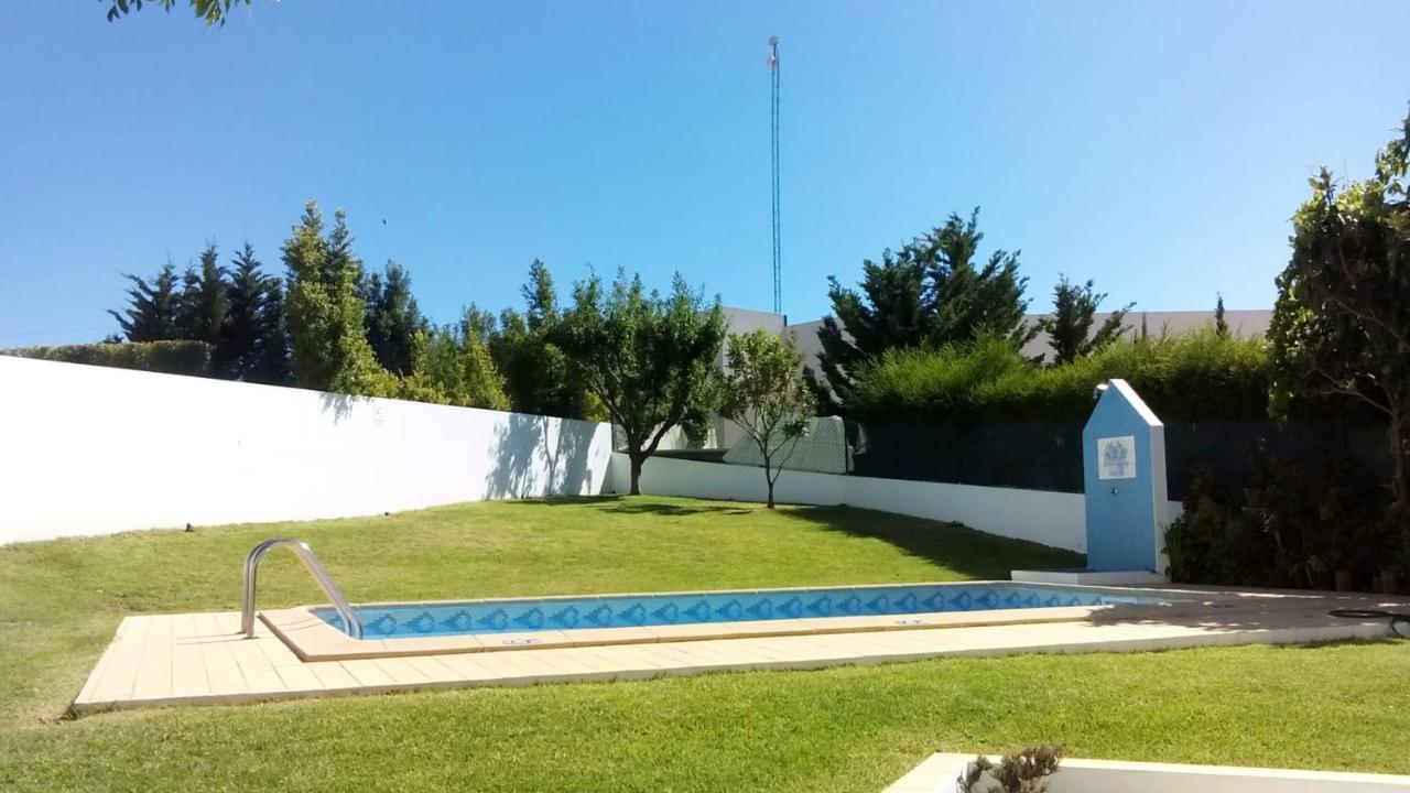 Villa Elegant In With Private Pool. Albufeira