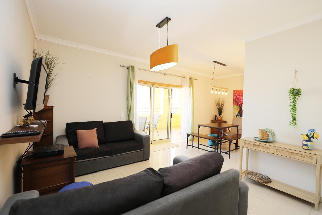 C07 - 3 Bed Luxury Penthouse In Downtown Lagos