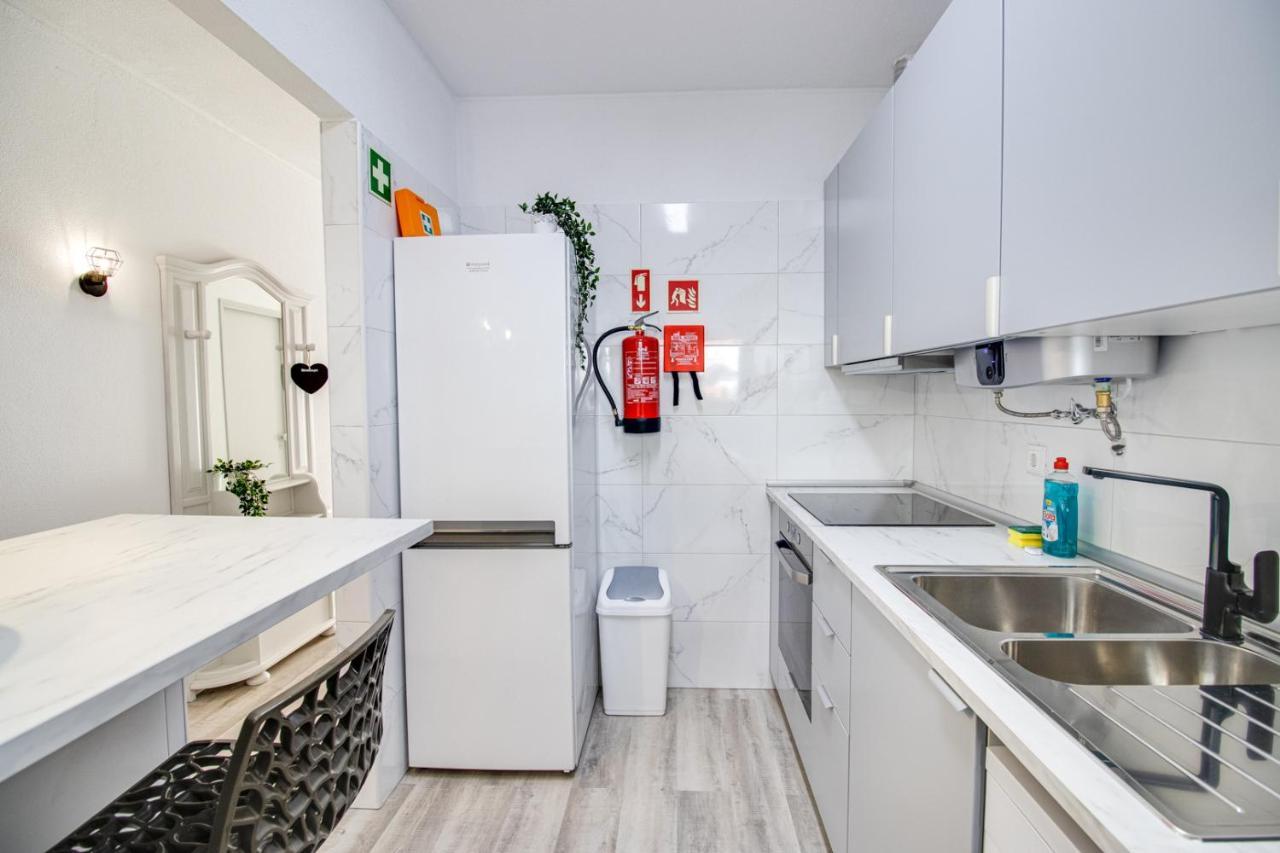 Renovated Oasis Ocean View 1bd Wi-fi 3 Min Appartement *