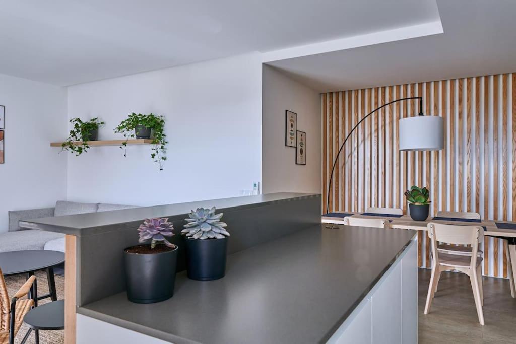 Blue Horizon Apartment
