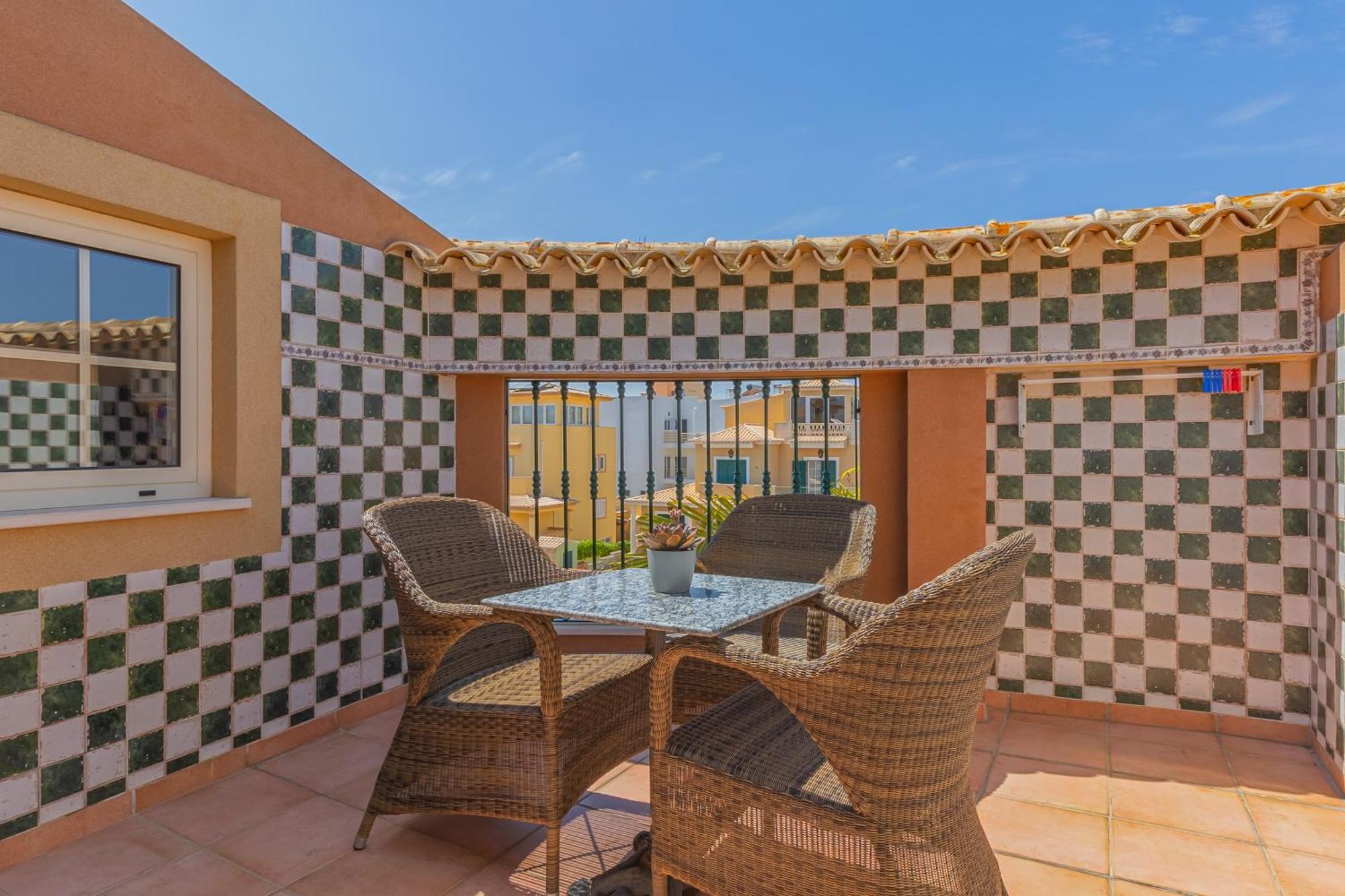Charming & Dom Manuel I Adults Only Guest house