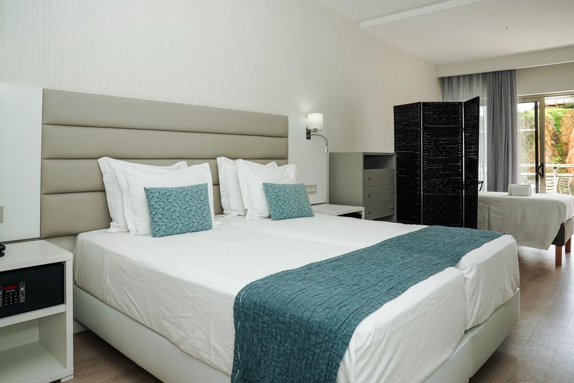 Carvi Hotel 3*