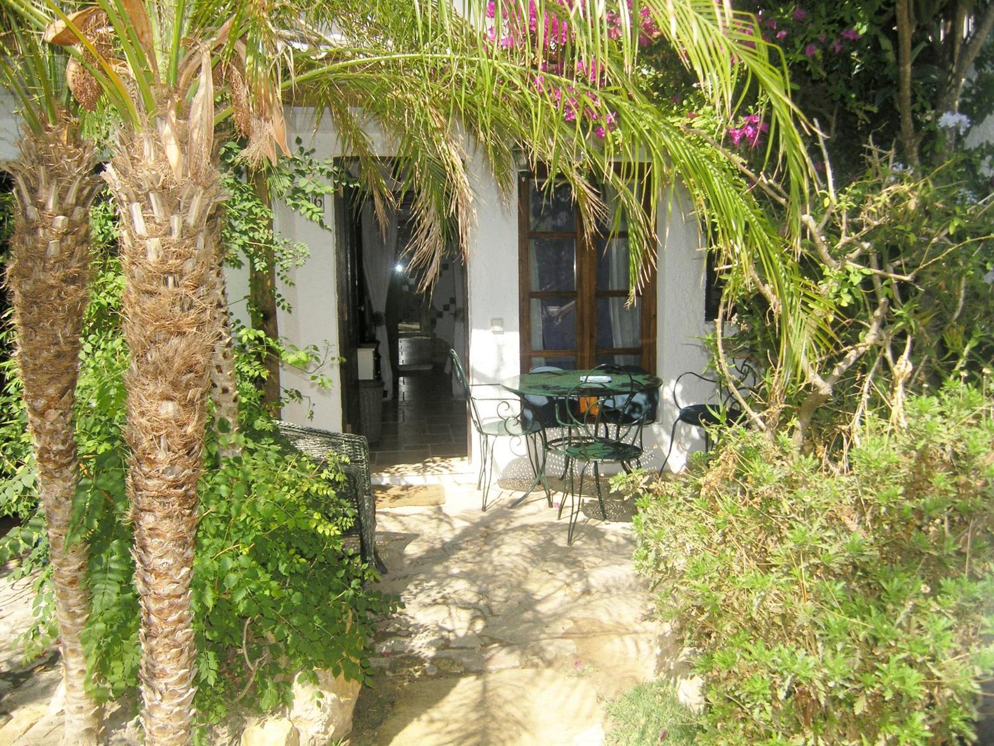 Uma Casa A Beira Sol Bed & Breakfast