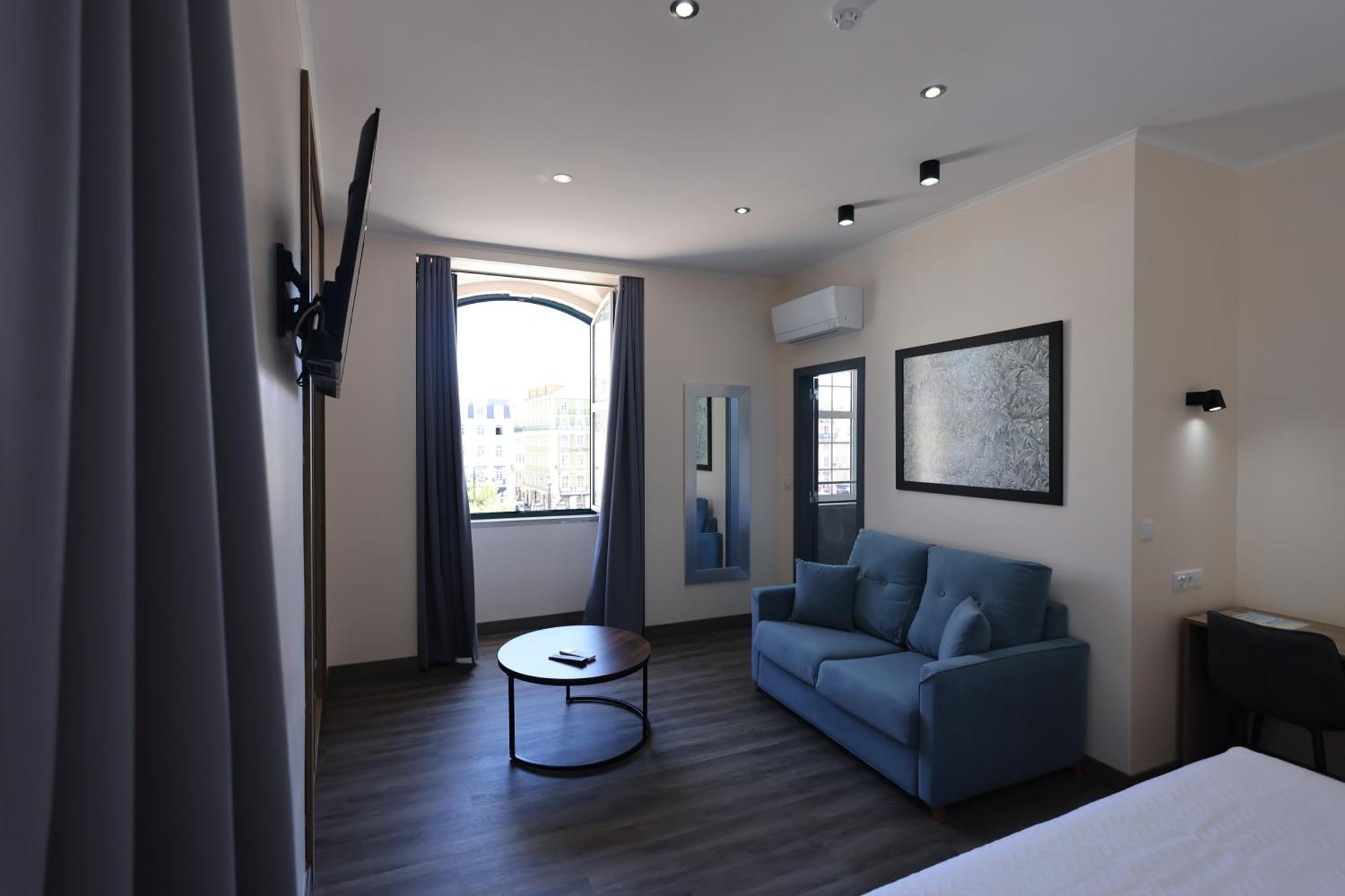 Pensao Praca Da Figueira Guest house 3*