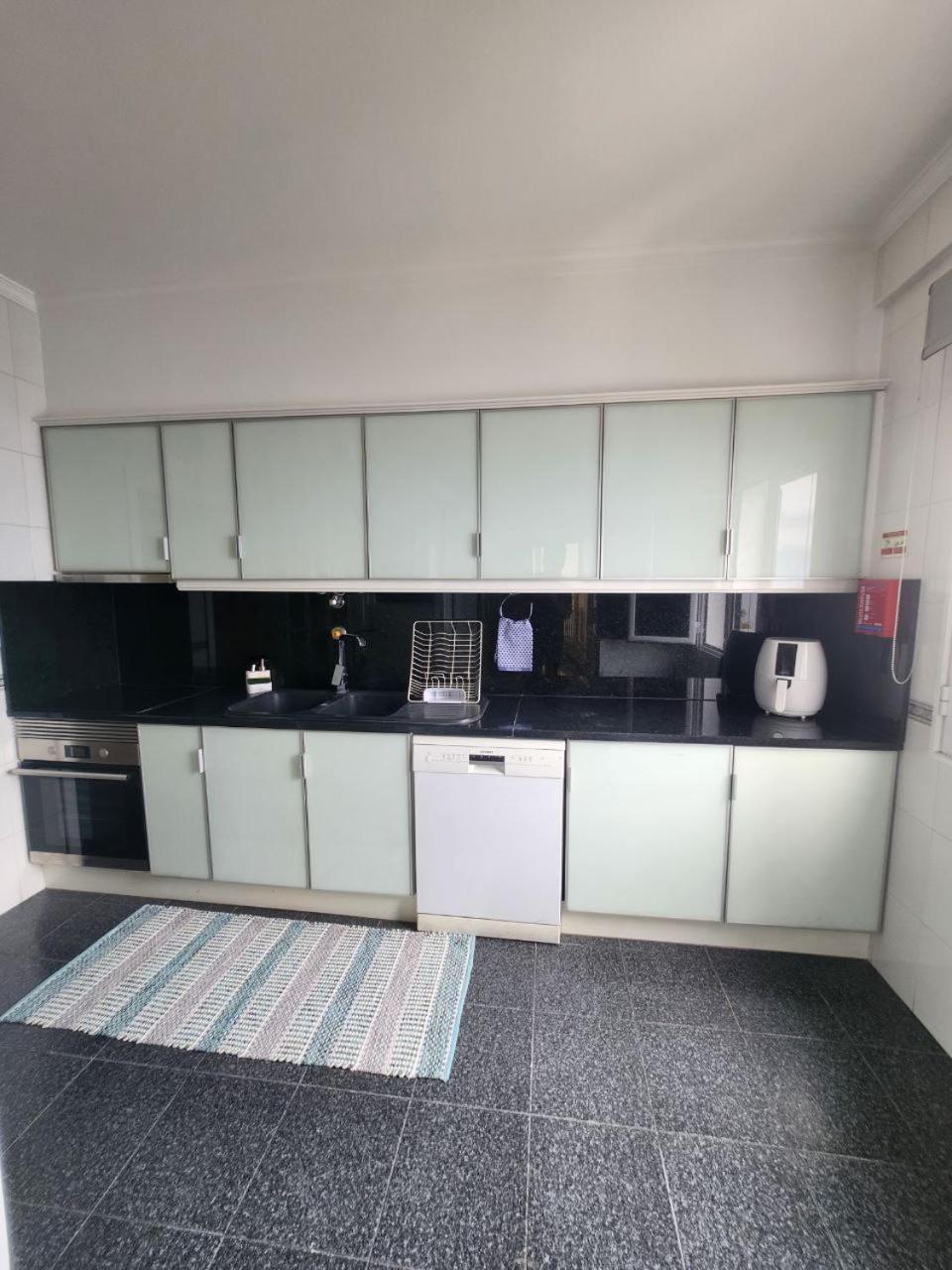 Blue Diamond-seaview & Free Park Apartment Funchal (Madeira)