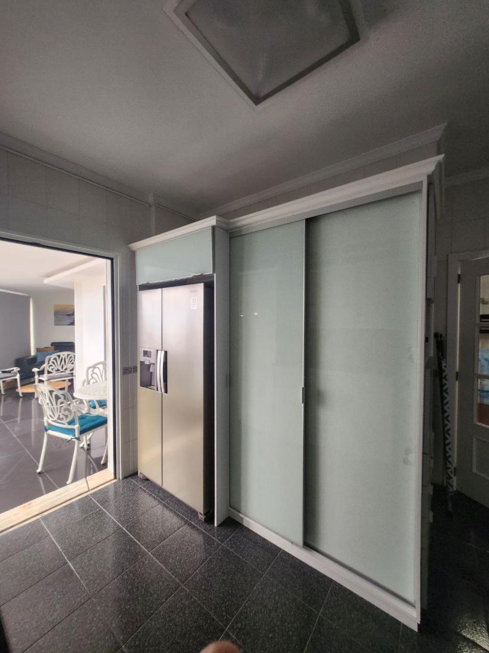Blue Diamond-seaview & Free Park Apartment *