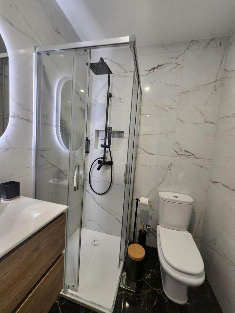 Apartment Blue Diamond-seaview & Free Park