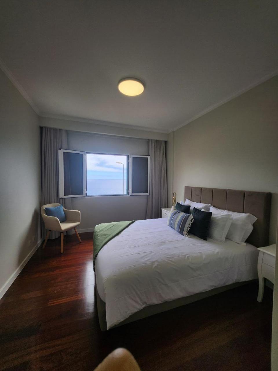 Blue Diamond-seaview & Free Park