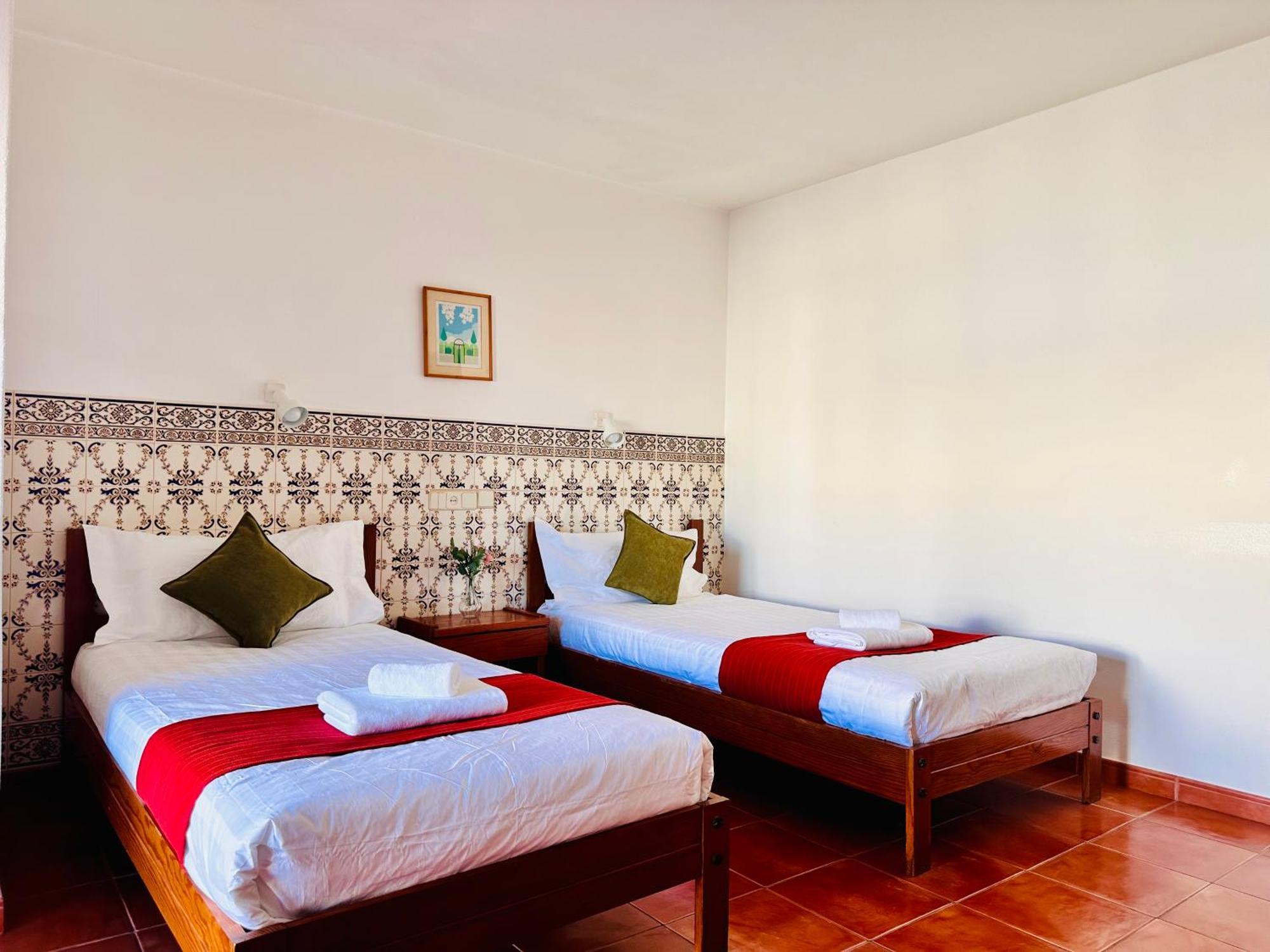 Guest house Bela *
