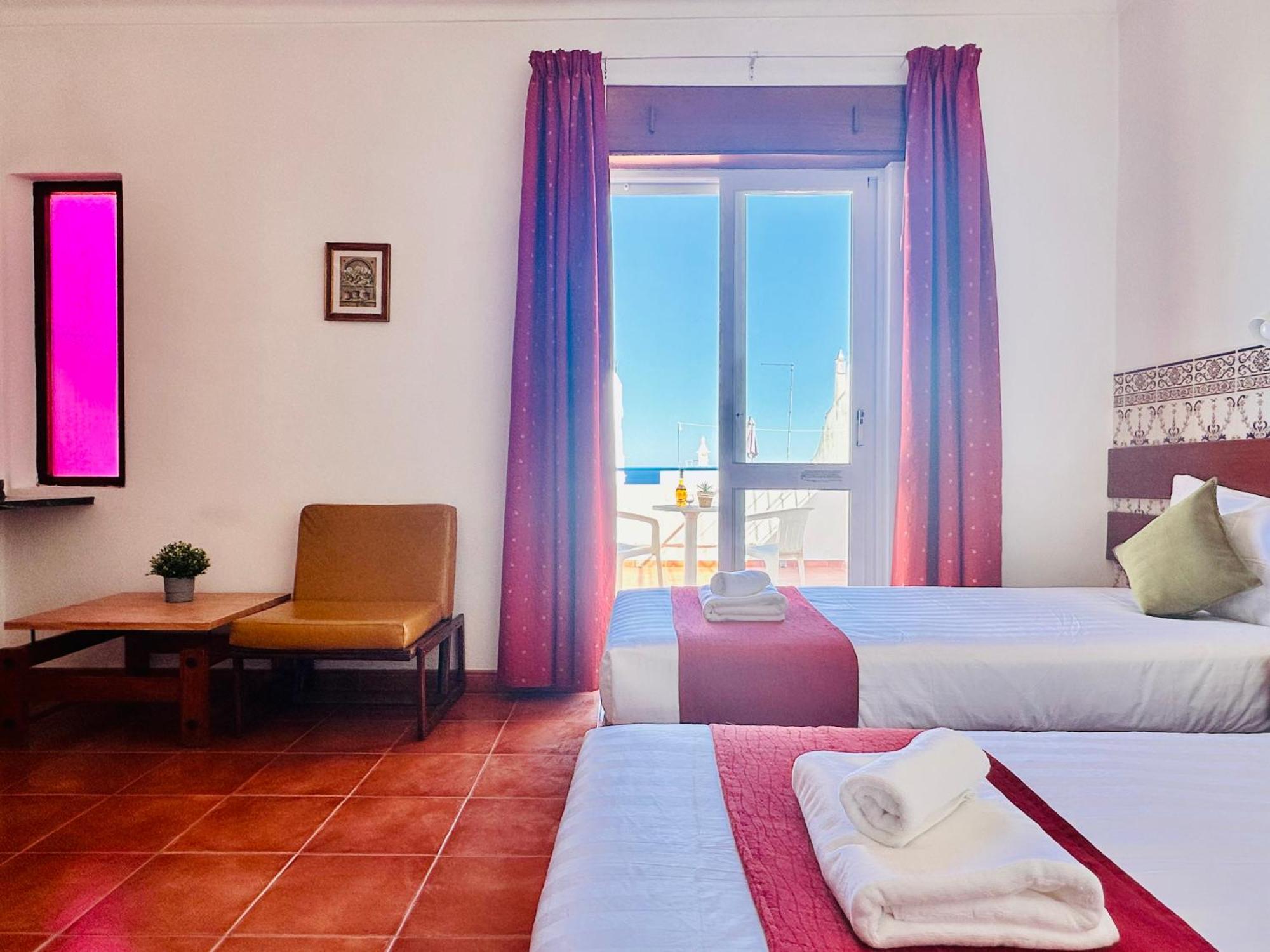 Guest house Bela