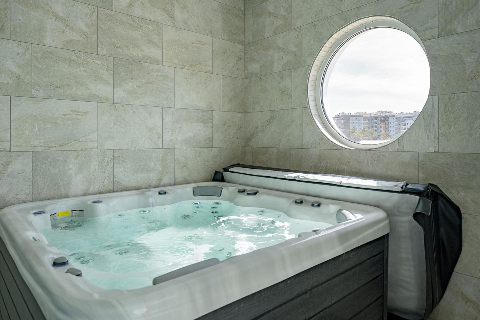 Apartment Marina View 3 With Pool By Homing Lagos