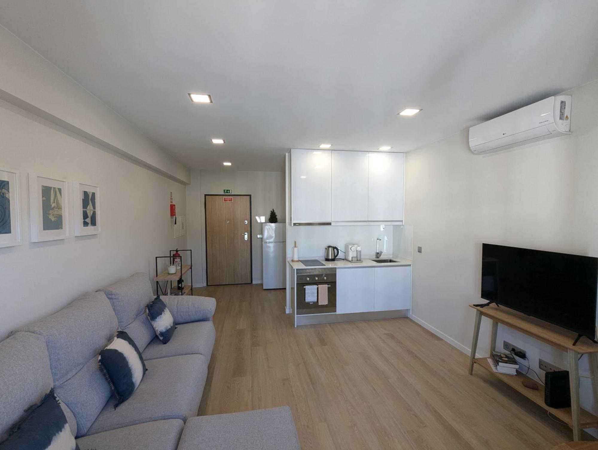 Appartement Top-floor One-bedroom Flats - Peaceful With Ocean And Views *