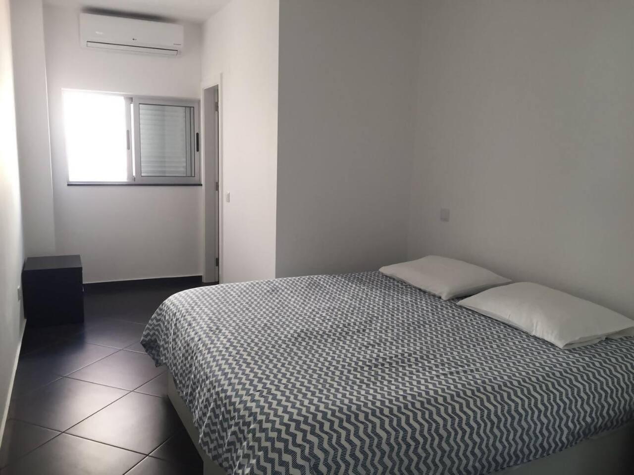 Apartamento Casa Com 3 Jacuzzi Em *