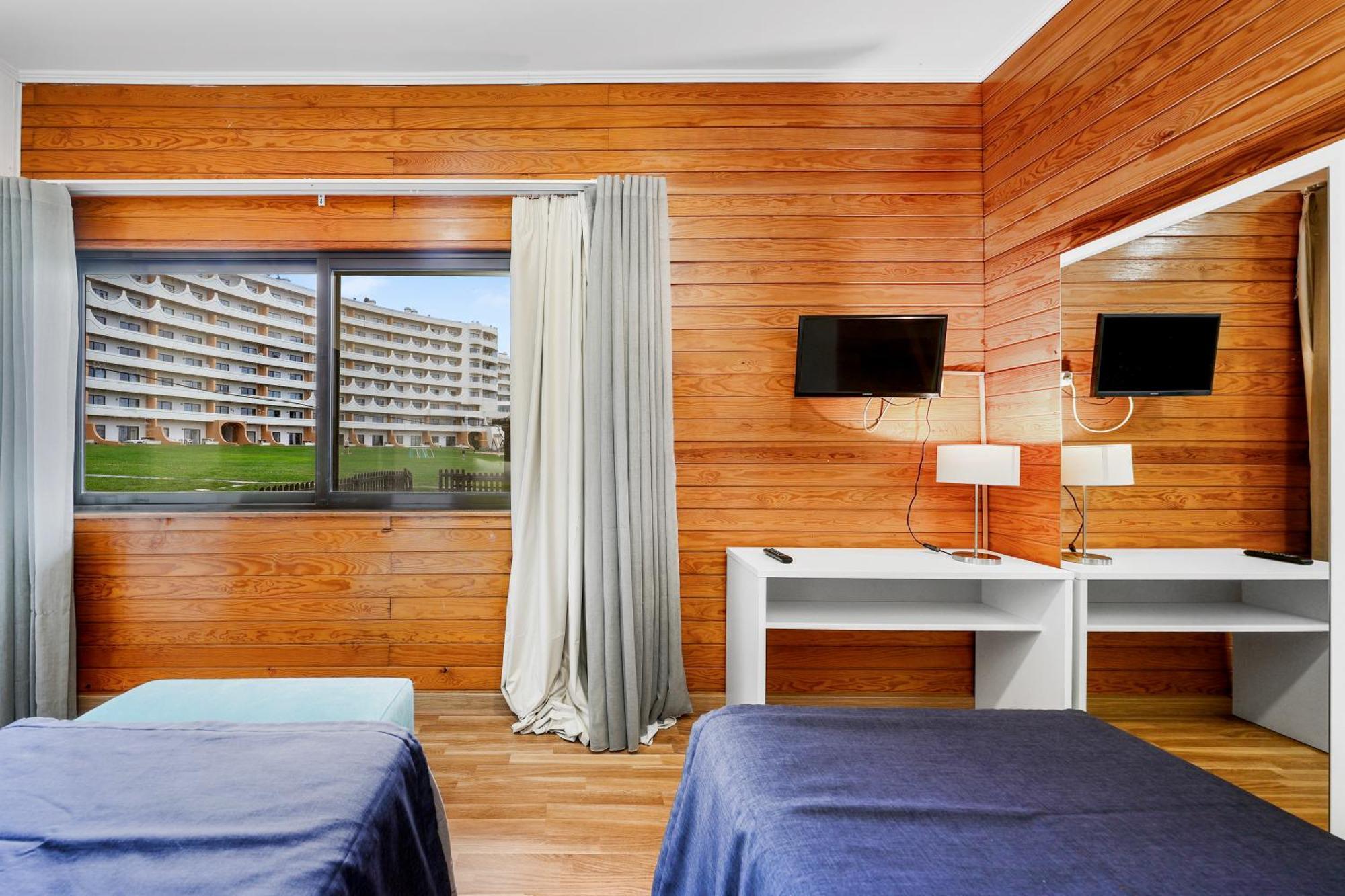 Paraiso De Aparthotel 4*
