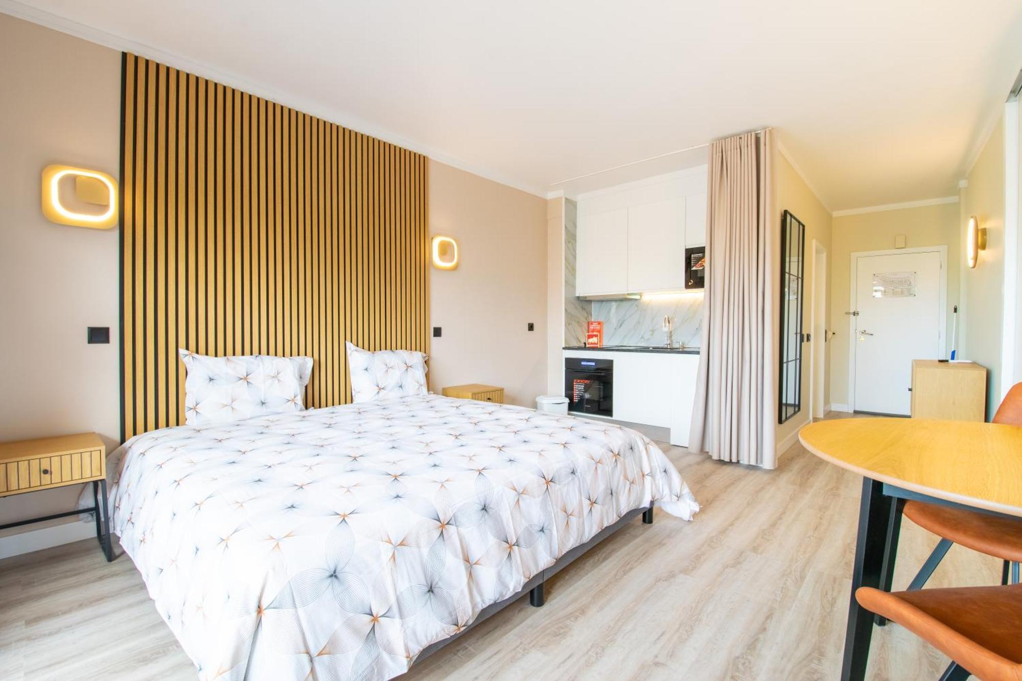 Paraiso De Aparthotel 4*