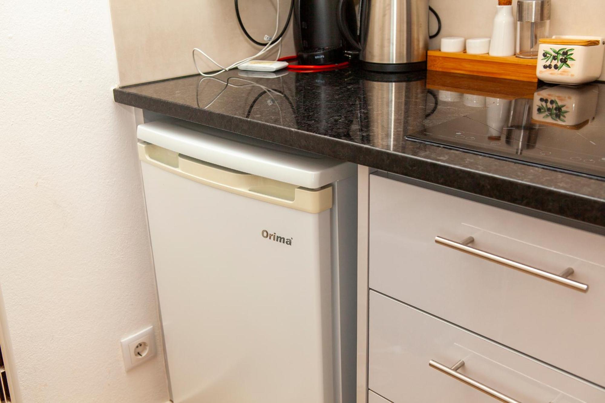 A38 - Rising Sun Top-floor Flat