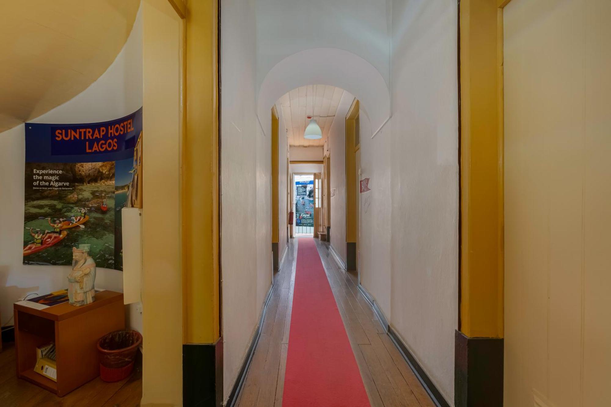 Suntrap Hostel *