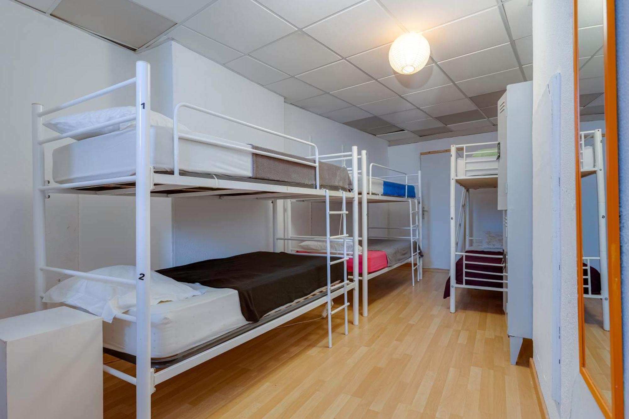 Suntrap Hostel *