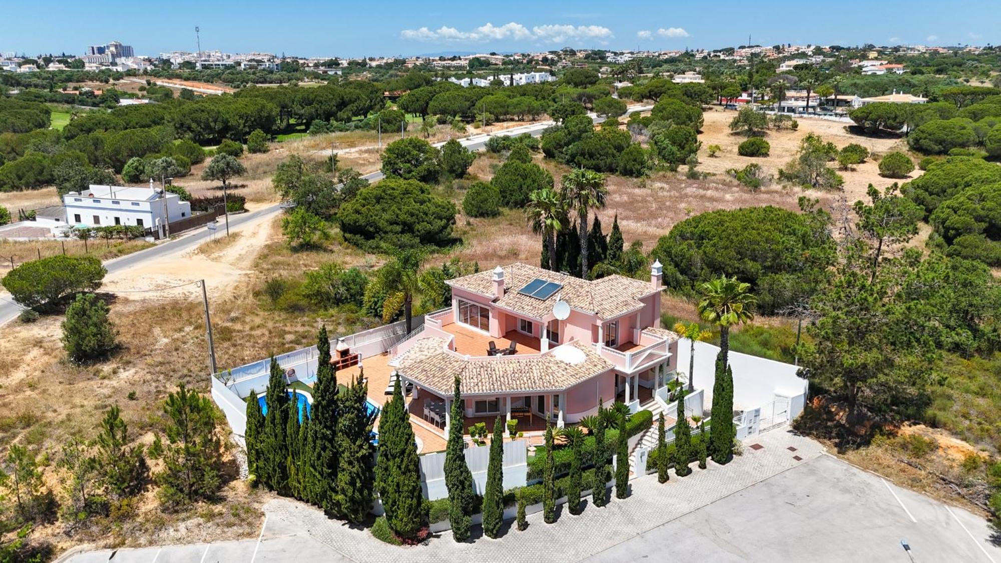 Duma Villa *
