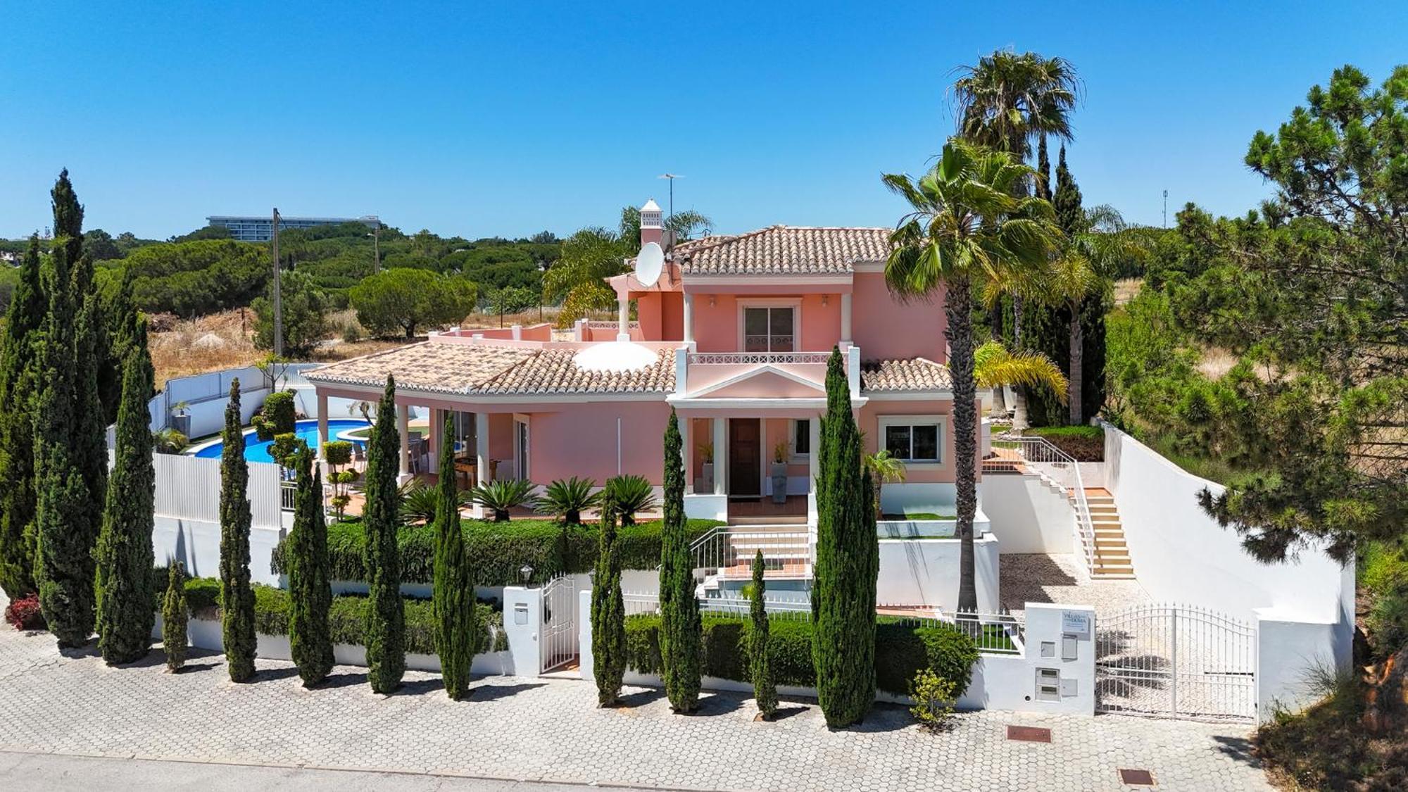 Duma Villa *