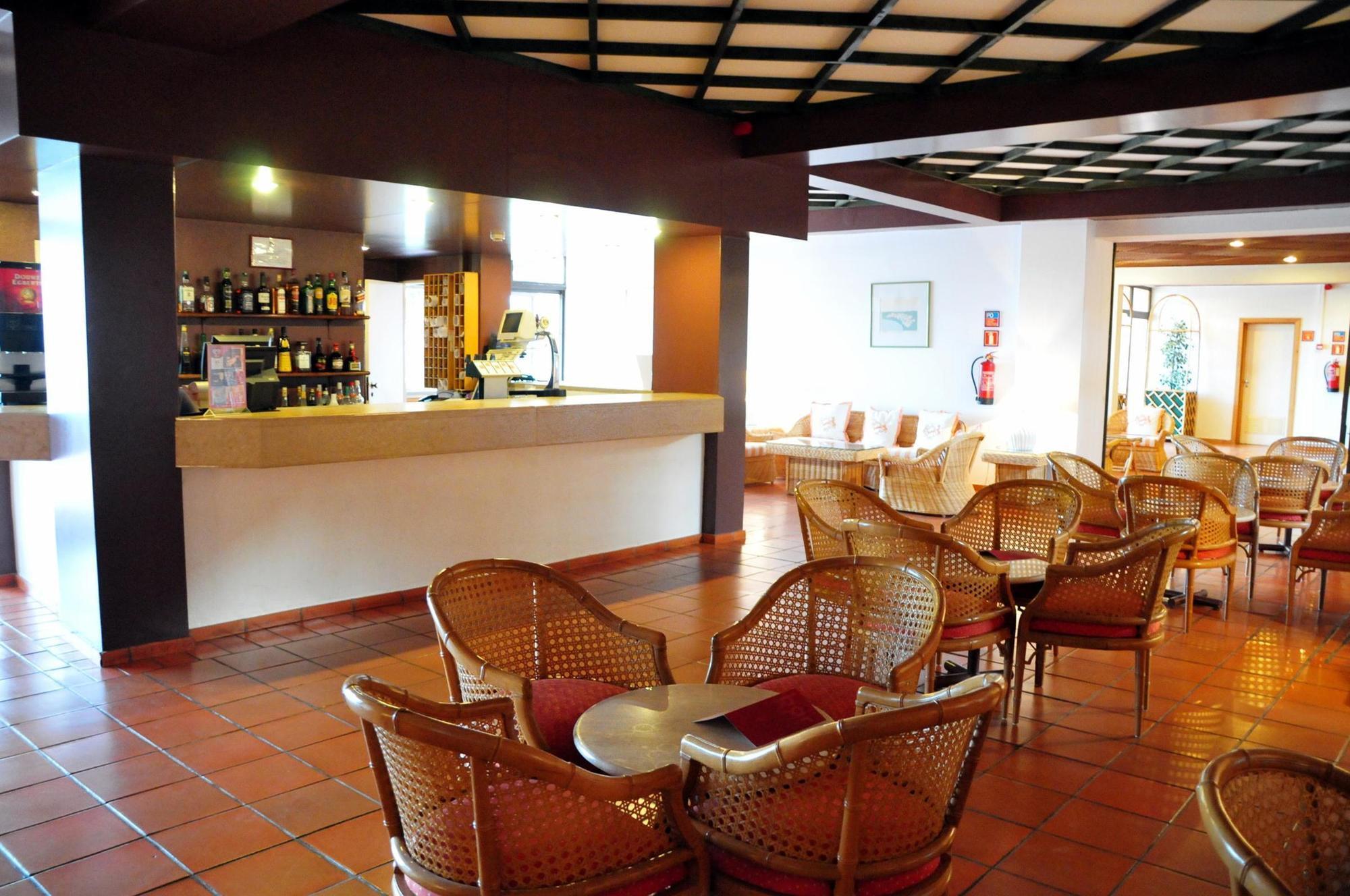 Dom Pedro Aparthotel 3*