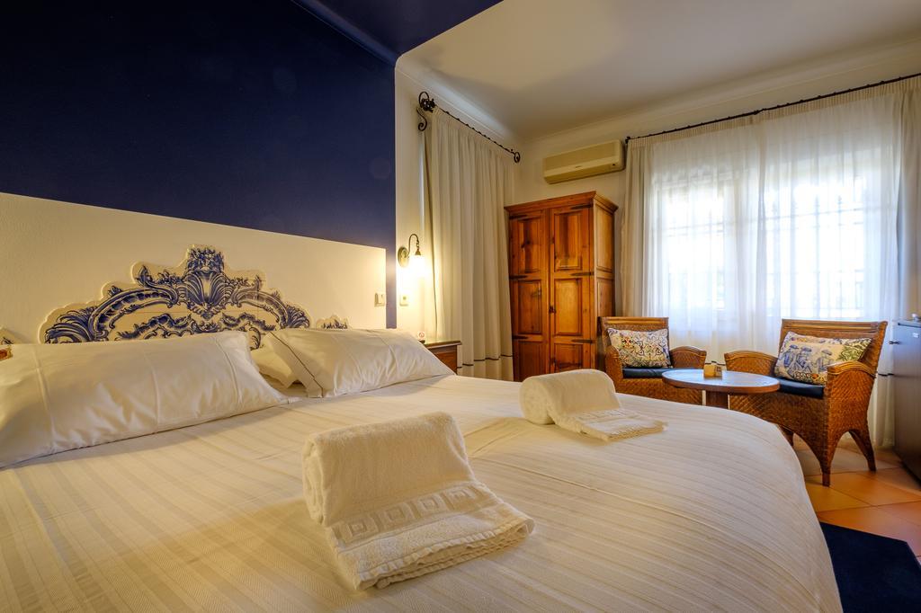 Charming & Dom Manuel I Adults Only Guest house Lagos