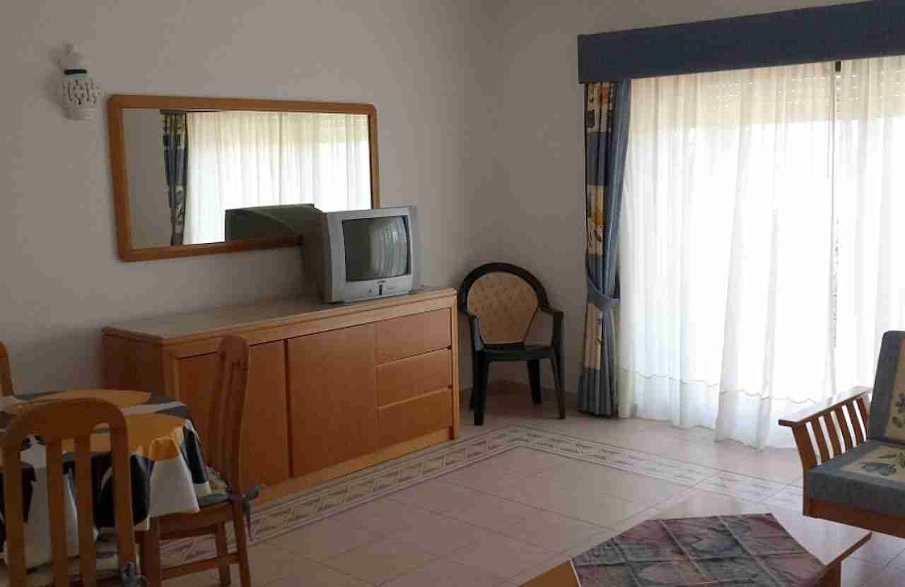 Clube Meia Aparthotel