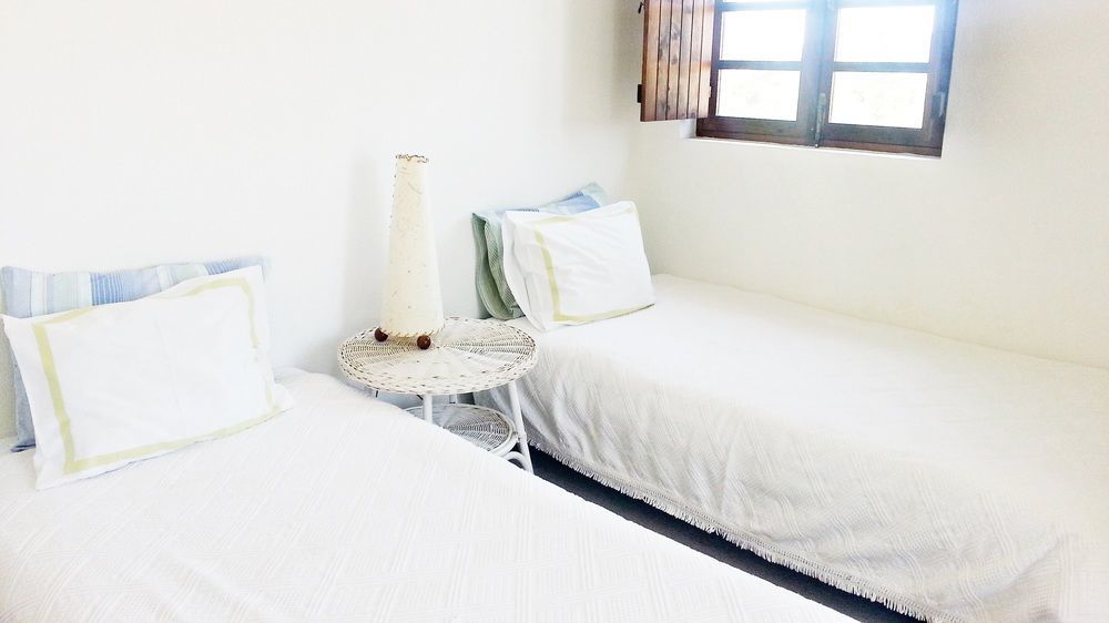 Uma Casa A Beira Sol Lagos