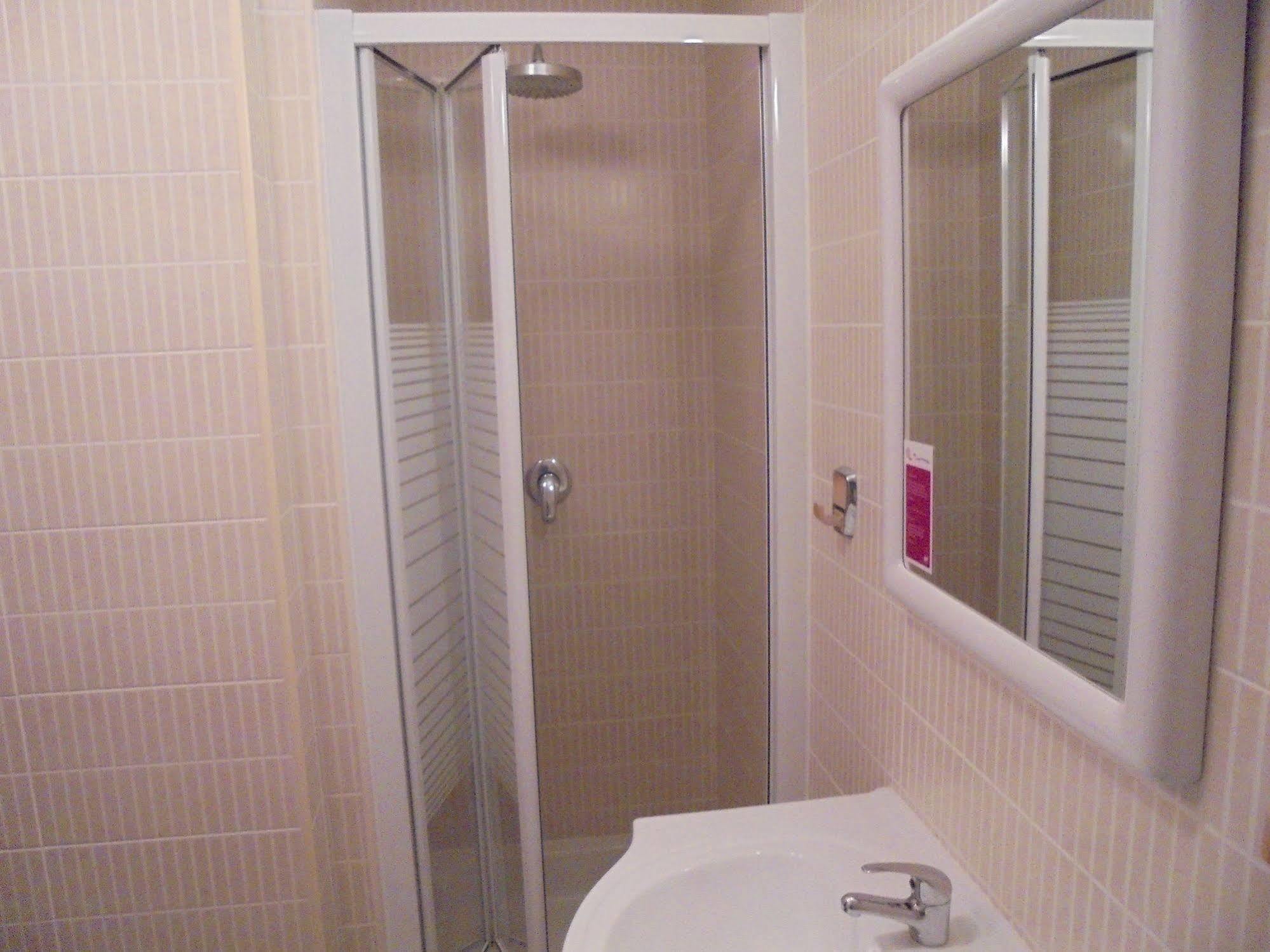 Guest house Center & 2*