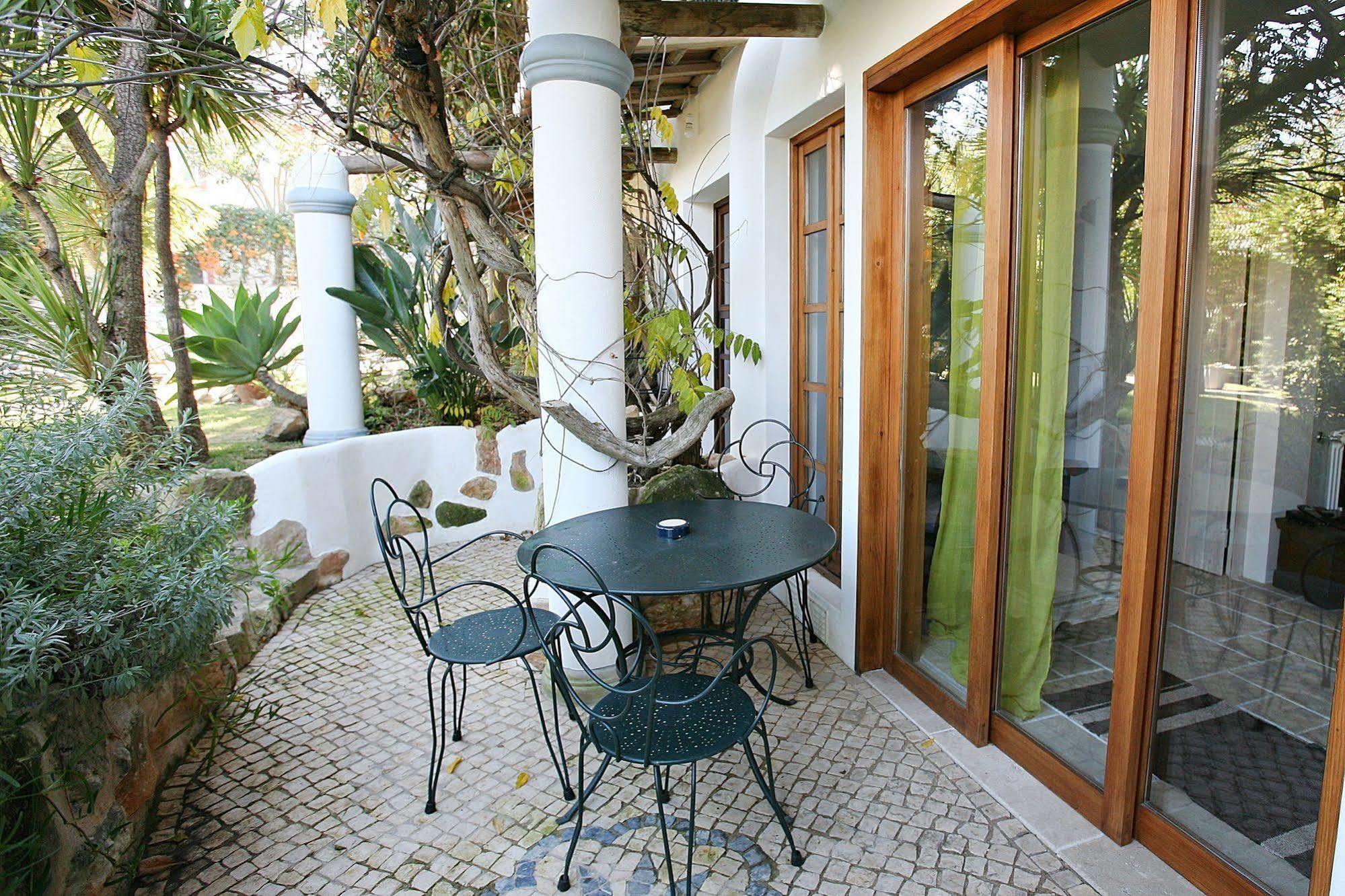 Uma Casa A Beira Sol