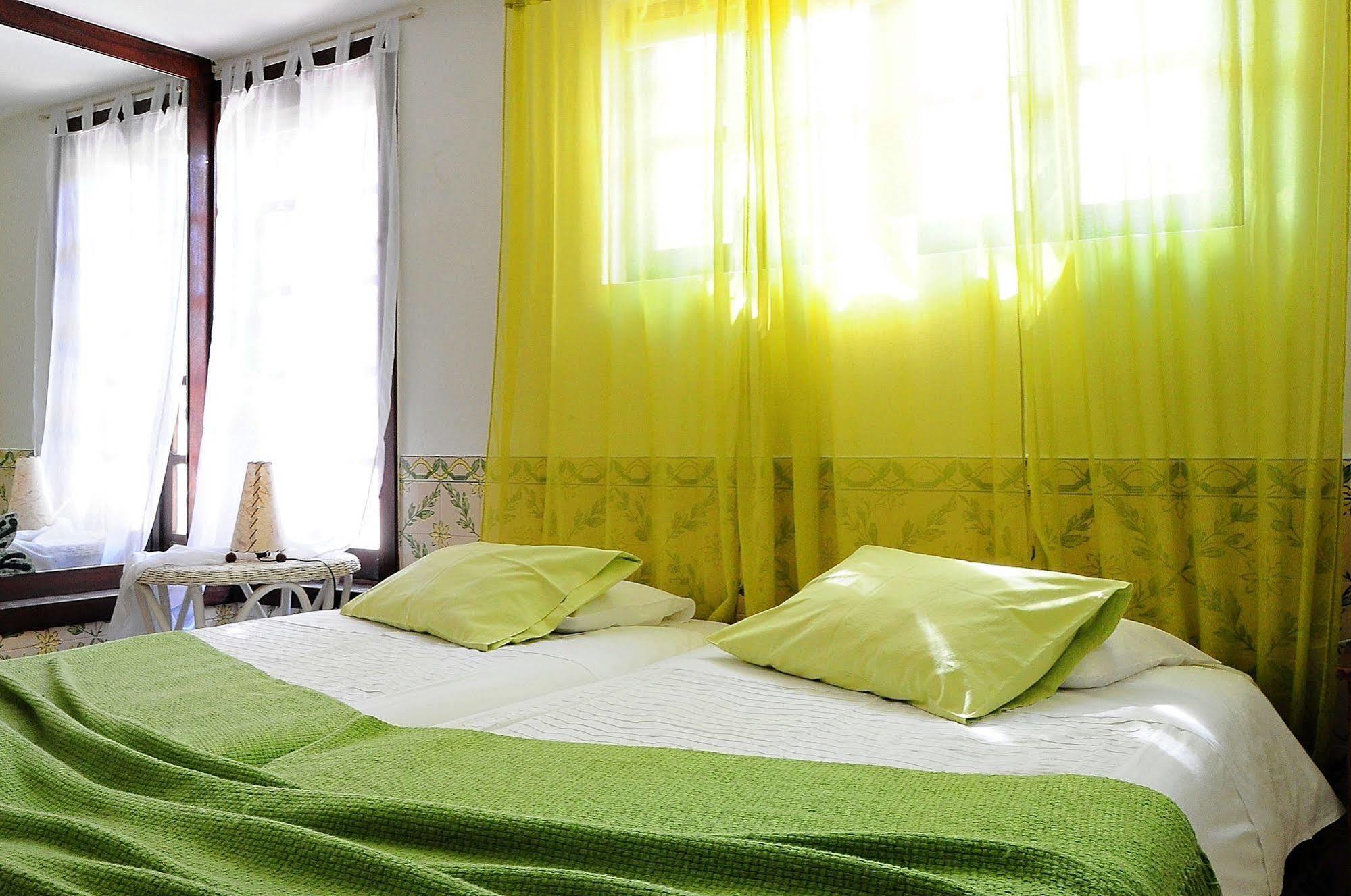 Bed & Breakfast Uma Casa A Beira Sol