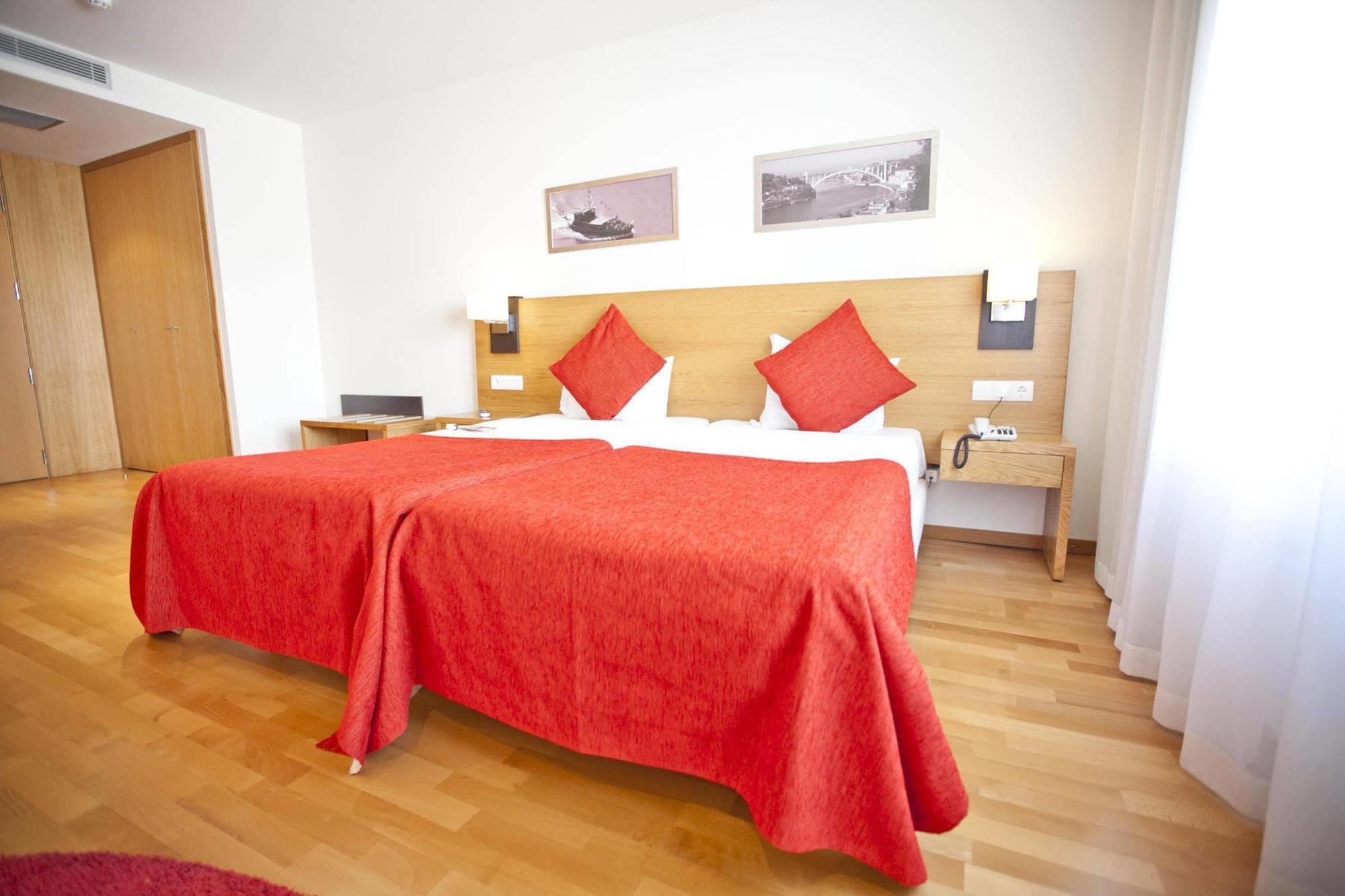 Cristal Hotel 4*