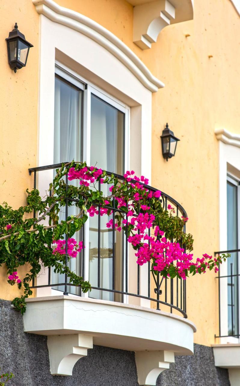 Designed Palheiro Village By Hr Madeira Villa *