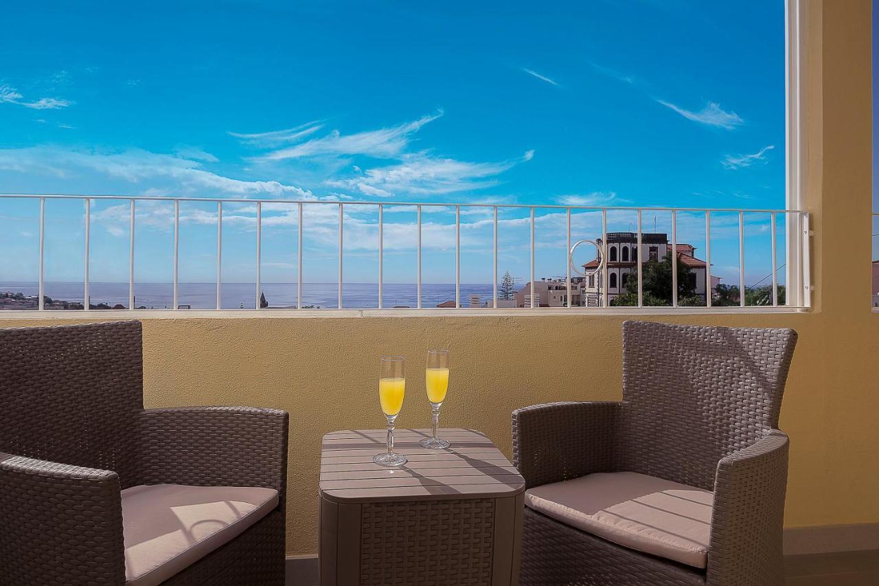 Window By Madeira Sun Travel Holiday home *