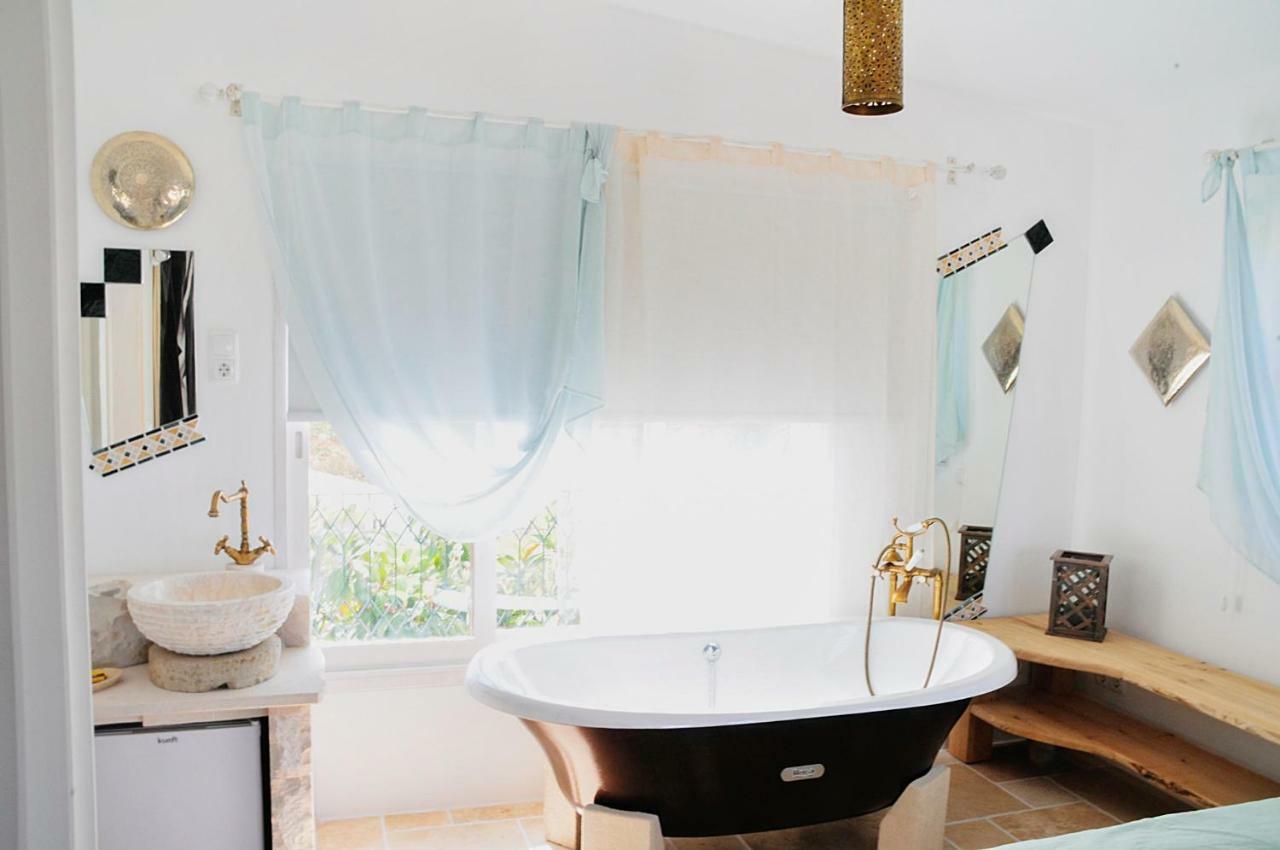 Bed & Breakfast Uma Casa A Beira Sol Lagos