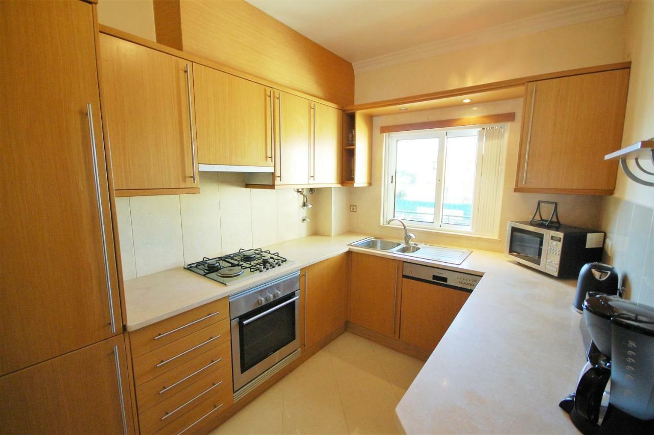 Apartment Coelha - Pool - Free Wi-fi - Air Con