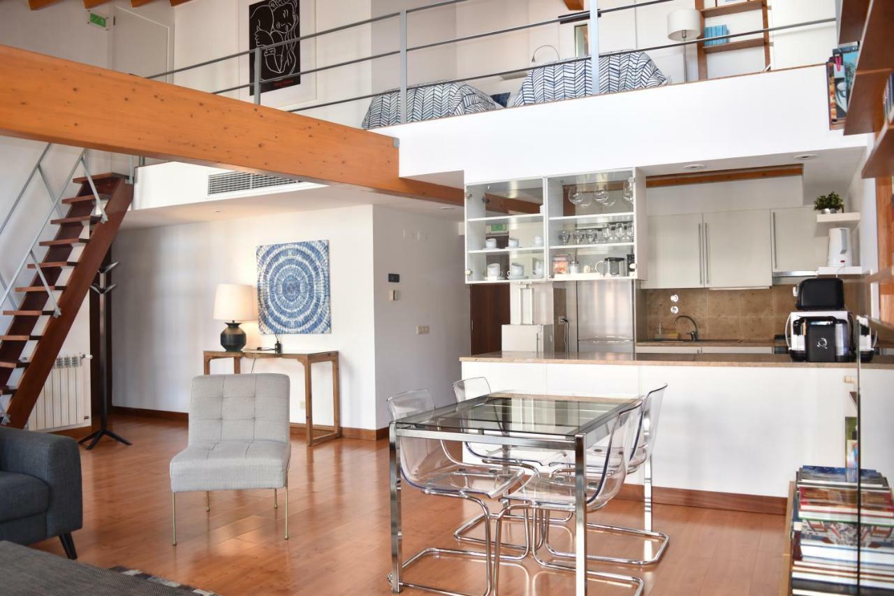 Architect-designed Loft In A Historic Hilltop Neighborhood Appartement